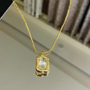 Crystal Clear Pendant Necklace