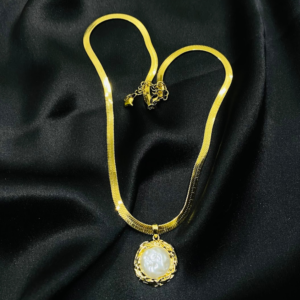 Iconic Pearl Necklace with Gold Plated Snake Chain